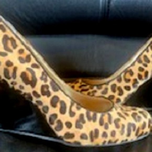 Adrienne Vittadini Women's Wedge Pump Shoes Leopard Print Slip On Sz: 7M - Picture 5 of 8